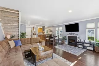 Photo #2: 226052068 Listing 