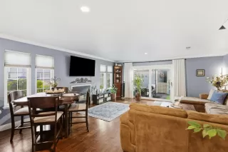 Photo #4: 226052068 Listing 