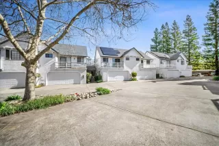 Photo #1: 226052167 Listing 