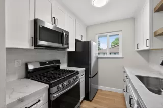 Photo #3: 226052272 Listing 