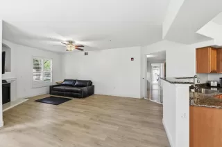 Photo #6: 226052487 Listing 