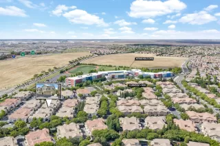 Photo #1: 226053989 Listing 