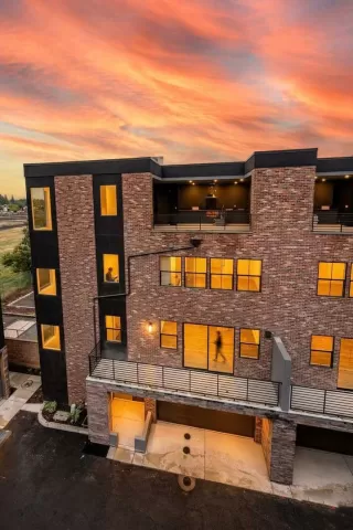 Photo #1: 226054145 Listing 