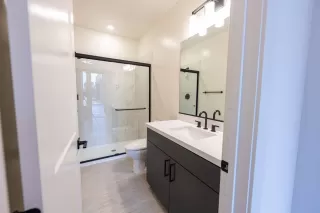 Photo #5: 226054145 Listing 