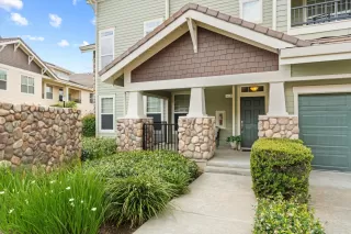 Photo #2: 226054291 Listing 
