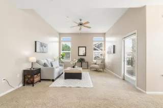 Photo #6: 226054291 Listing 