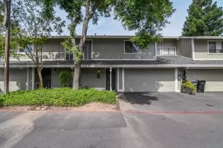 Photo #3: 226054304 Listing