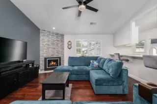 Photo #6: 226054581 Listing 