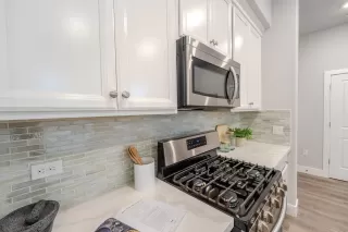 Photo #4: 226054741 Listing 