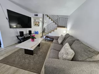Photo #4: 226055841 Listing 