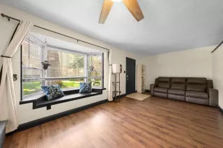 Photo #3: 226055946 Listing 