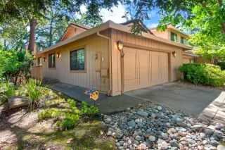 Photo #4: 226056196 Listing 