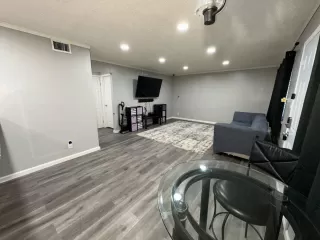 Photo #2: 226056375 Listing 