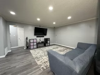 Photo #4: 226056375 Listing 