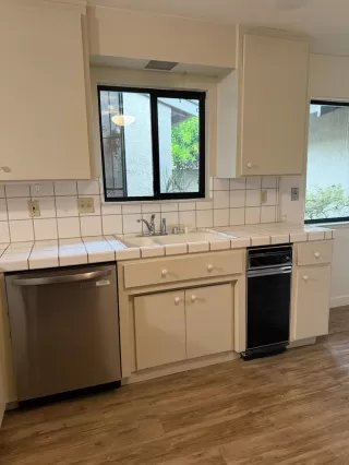 Photo #4: 226056609 Listing 
