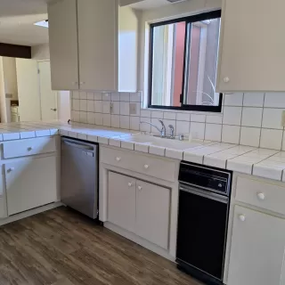 Photo #5: 226056609 Listing 