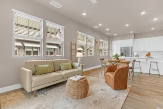 Photo #6: 226056694 Listing 