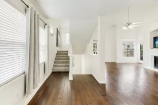 Photo #3: 226057145 Listing 