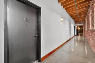 Photo #2: 226057147 Listing 
