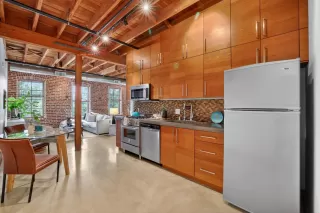 Photo #4: 226057147 Listing 