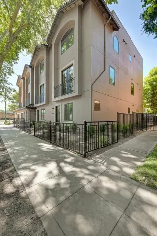 Photo #2: 226057675 Listing 