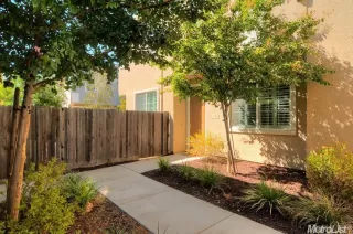Photo #2: 226057876 Listing 