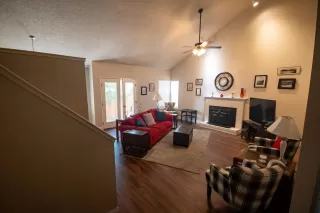 Photo #3: 226058570 Listing 