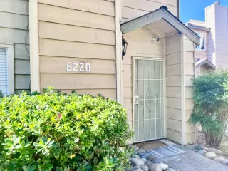 Photo #1: 226058651 Listing 