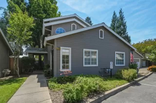 Photo #2: 226059500 Listing