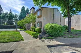 Photo #1: 226059743 Listing 