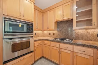 Photo #5: 226059759 Listing 