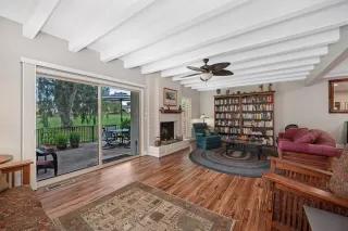 Photo #5: 226059804 Listing 