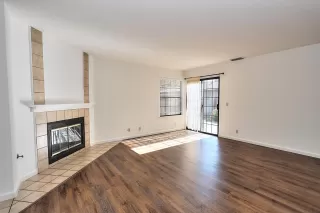 Photo #5: 226059830 Listing