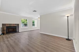 Photo #3: 226059862 Listing 