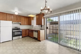 Photo #6: 226059991 Listing