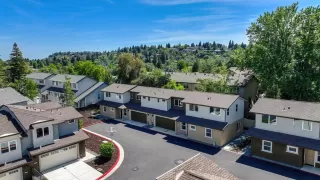 Photo #5: 226060145 Listing 