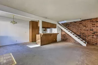 Photo #1: 226060734 Listing 