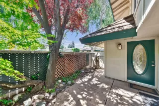 Photo #3: 226060757 Listing 