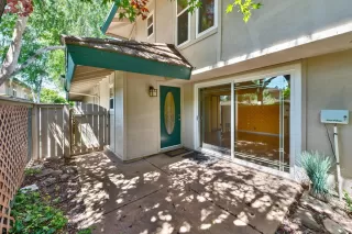 Photo #5: 226060757 Listing 