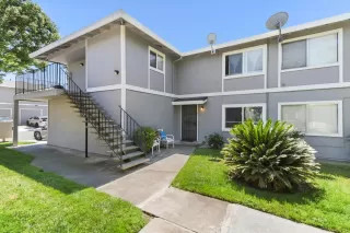 Photo #3: 226061208 Listing 