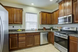 Photo #4: 226061268 Listing