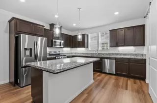 Photo #1: 226061308 Listing 