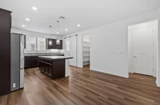 Photo #6: 226061308 Listing 