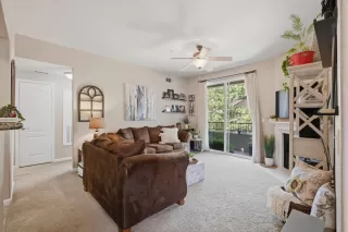 Photo #6: 226061421 Listing 