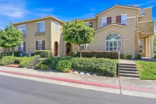 Photo #1: 226061522 Listing 