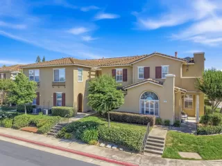 Photo #3: 226061522 Listing 