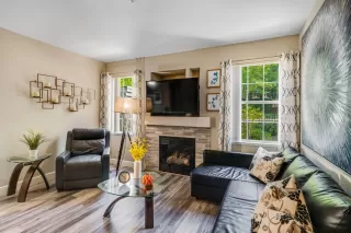 Photo #3: 226061711 Listing 