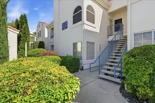 Photo #1: 226062000 Listing