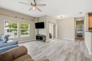 Photo #5: 226062353 Listing 