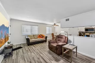 Photo #2: 226062391 Listing